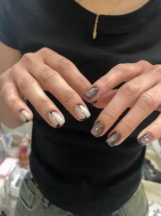 ネイル koyu 🩶のネイルデザイン