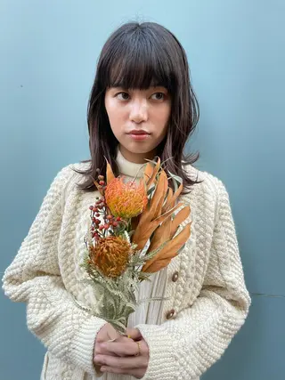 セミロング イラブ ちかのヘアスタイル