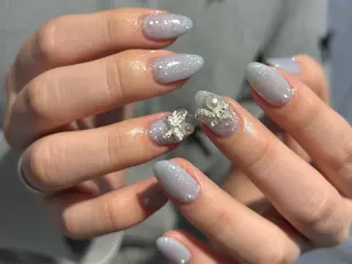 ネイル uri☺︎︎ natsumiのネイルデザイン