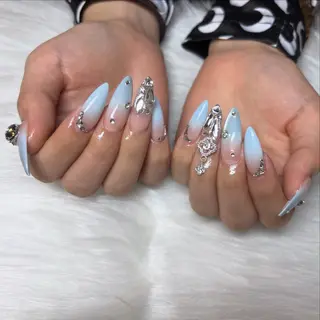 ネイル 𝑗𝑢𝑛𝑛𝑎 𝑛𝑎𝑖𝑙のネイルデザイン