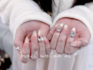ネイル ✨Nailsalon Vi+✨のネイルデザイン