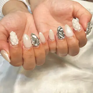 ネイル 糀屋 彩奈のネイルデザイン