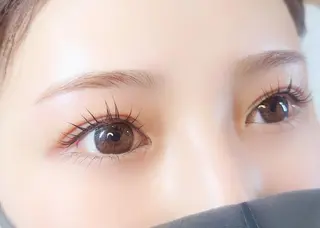 メンズ マツエク・マツパ アイブロウ NAZ eyelash&eyebrow by medical salon所属・NAZ 表参道 Tomokoのマツエク・マツパデザイン
