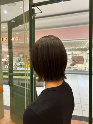 ミディアム ｶｯﾄﾓﾃﾞﾙ 青谷めいのヘアスタイル