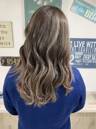 セミロング カラー 京都大人女性ショート 徒歩1分/秋山のヘアスタイル