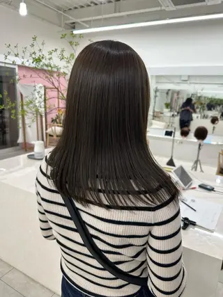 カラー 林 莉央のヘアスタイル