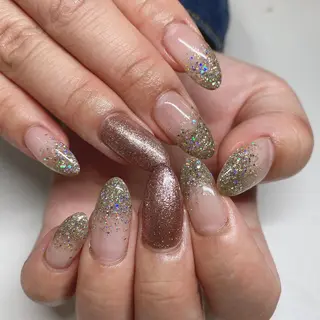 ネイル Lily Roseスタッフ一同のマツエク・マツパデザイン