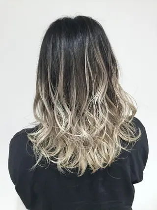 ミディアム カラー AMI Hair  supply所属・髪質改善カラー 韓国風レイヤーのヘアスタイル