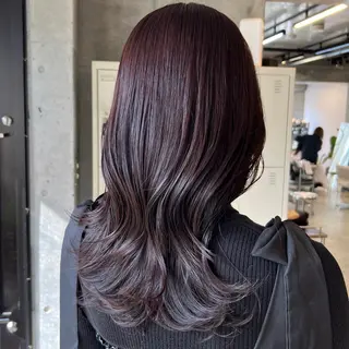 セミロング カラー AIN.ANLY 明治神宮前所属・ムツキ/品のある 艶カラー/縮毛矯正のヘアスタイル