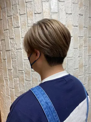 カラー メンズ Reina レイナの眉毛・アイブロウイメージ