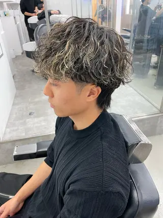 ショート カラー パーマ ヘアアレンジ メンズ 亀井隆汰/メンズ専門 パーマ特化美容師のヘアスタイル