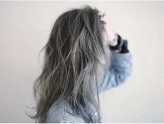 ミディアム Redeww所属・HIRO .Nのヘアスタイル