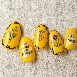 ネイル リラクゼーション＆ネイル仙殊~センジュ~所属・senju 　のネイルデザイン