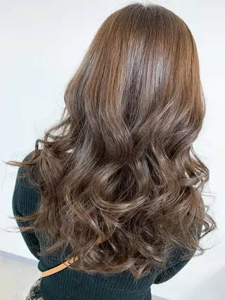 ロング 🥇近藤 恭輔🥇 Recharme新保のヘアスタイル