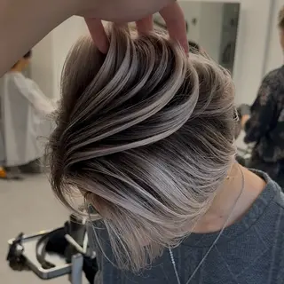 ミディアム カラー パーマ ヘアアレンジ メンズ メンズバレイヤージュ 🌫デザインカラーのヘアスタイル