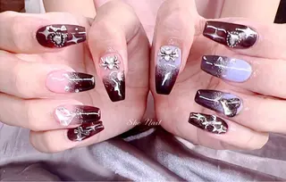 ネイル She   Nail所属・ISA_ BELLAのネイルデザイン