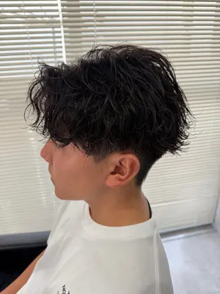 ショート パーマ メンズ ユウ🪄 パーマ指名No1のヘアスタイル