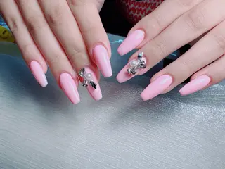 ネイル Yuxi Beauty salon 【ユーシィー ビューティ サロン】所属・ユーシーネイルサロン 池田公園店のネイルデザイン