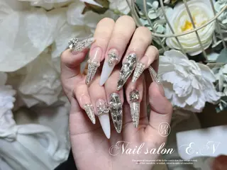 ネイル E.N🦋 長さ出し/持ち込みのネイルデザイン