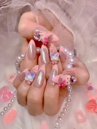 ネイル シェアサロンLei.g(レイジー)所属・3Dアートネイル💗 都築レナのネイルデザイン