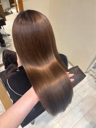 ロング 艶ブラウン/赤み消し /盛れる顔周りのヘアスタイル