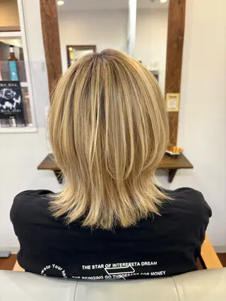 ミディアム 宮越 えこのヘアスタイル