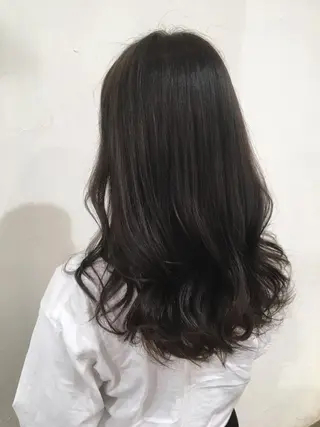 カラー 乳井 悠香のヘアスタイル