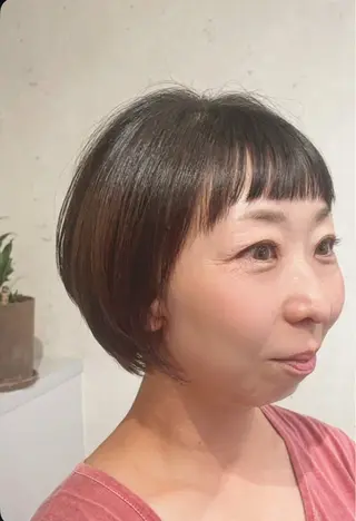 ショート カラー 藤田 美香のヘアスタイル