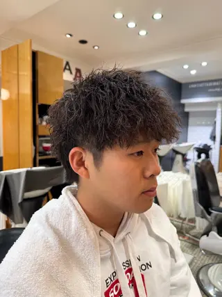 ミディアム shift赤坂店所属・武井 颯太のヘアスタイル