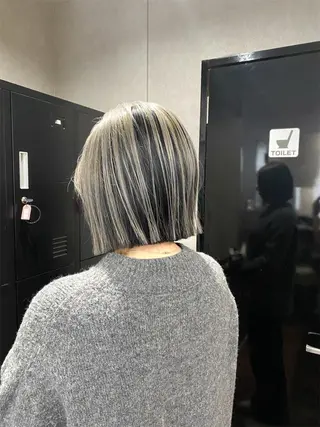 ミディアム _White所属・ＳＨＩ ＺＵのヘアスタイル