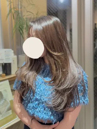 ロング 宮沢 英佑のヘアスタイル