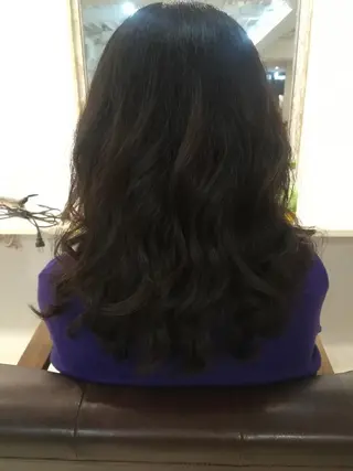 ミディアム Cyan 加藤 いずみのヘアスタイル