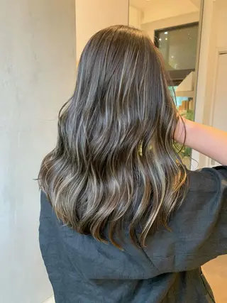 セミロング カラー Bree"ze所属・大河原 修太のヘアスタイル