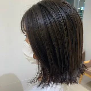 ミディアム カラー 顔周り/暗髪カラー /アベ マホのヘアスタイル