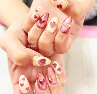 ネイル 石野 広佳のネイルデザイン