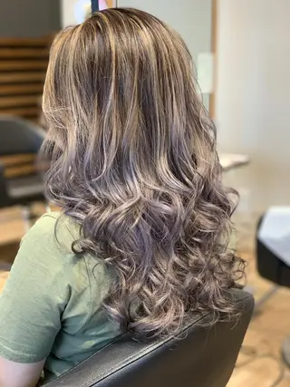 ロング カラー 関口 友行のヘアスタイル