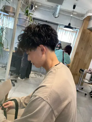 パーマ メンズ ミルクティー× グレージュMOMOのヘアスタイル