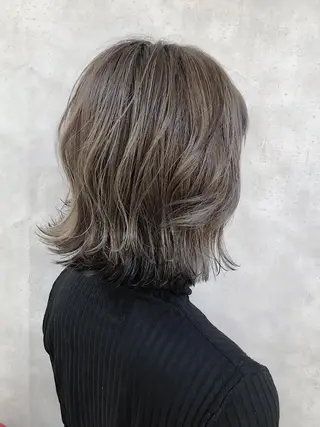 ショート カラー MOU namba ムウナンバのヘアスタイル