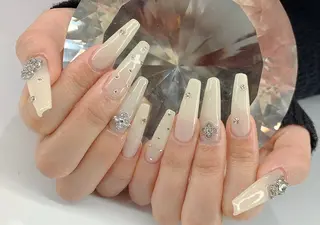 ネイル LoaChaton kaeのネイルデザイン