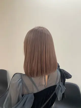 ミディアム ブリーチカラー/ 細川はるかのヘアスタイル