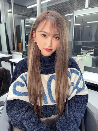 ロング カラー シールエクステ特化 ハイトーン、NANAのヘアスタイル