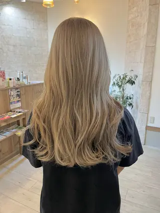 ロング カラー Agu hair time所属・time_ メラニーのヘアスタイル