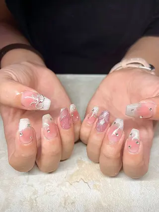 ネイル elu船橋店 KAORIのネイルデザイン