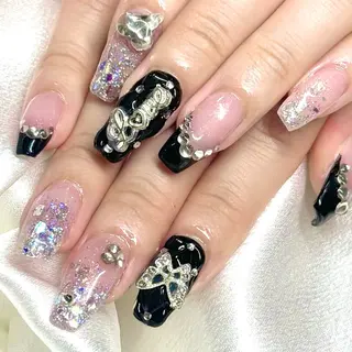 ネイル ルシイ🎀新宿長さ 出しパーツ専門店のネイルデザイン