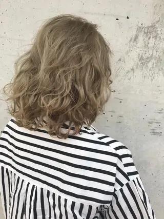 ミディアム カラー hair_mellow所属・ゴトウ ノブヒトのヘアスタイル