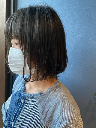 ミディアム 大内 郁のヘアスタイル