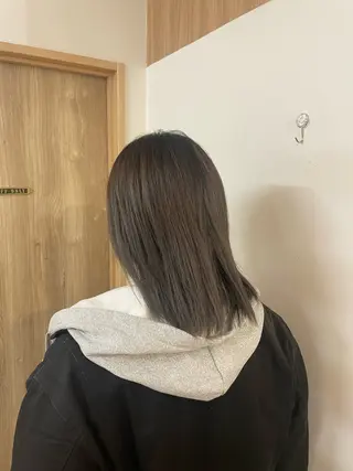 ミディアム カラー off所属・高橋 璃乃のヘアスタイル