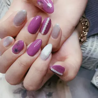 ネイル NOIROUGE所属・NOI ROUGEのネイルデザイン