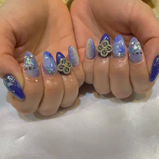 ネイル 糀屋 彩奈のネイルデザイン