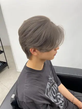 メンズ カラー特化🔥透明感 ダブルカラー/近澤のヘアスタイル